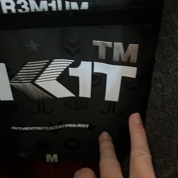 Fall jacket. - Picture 3 of 4